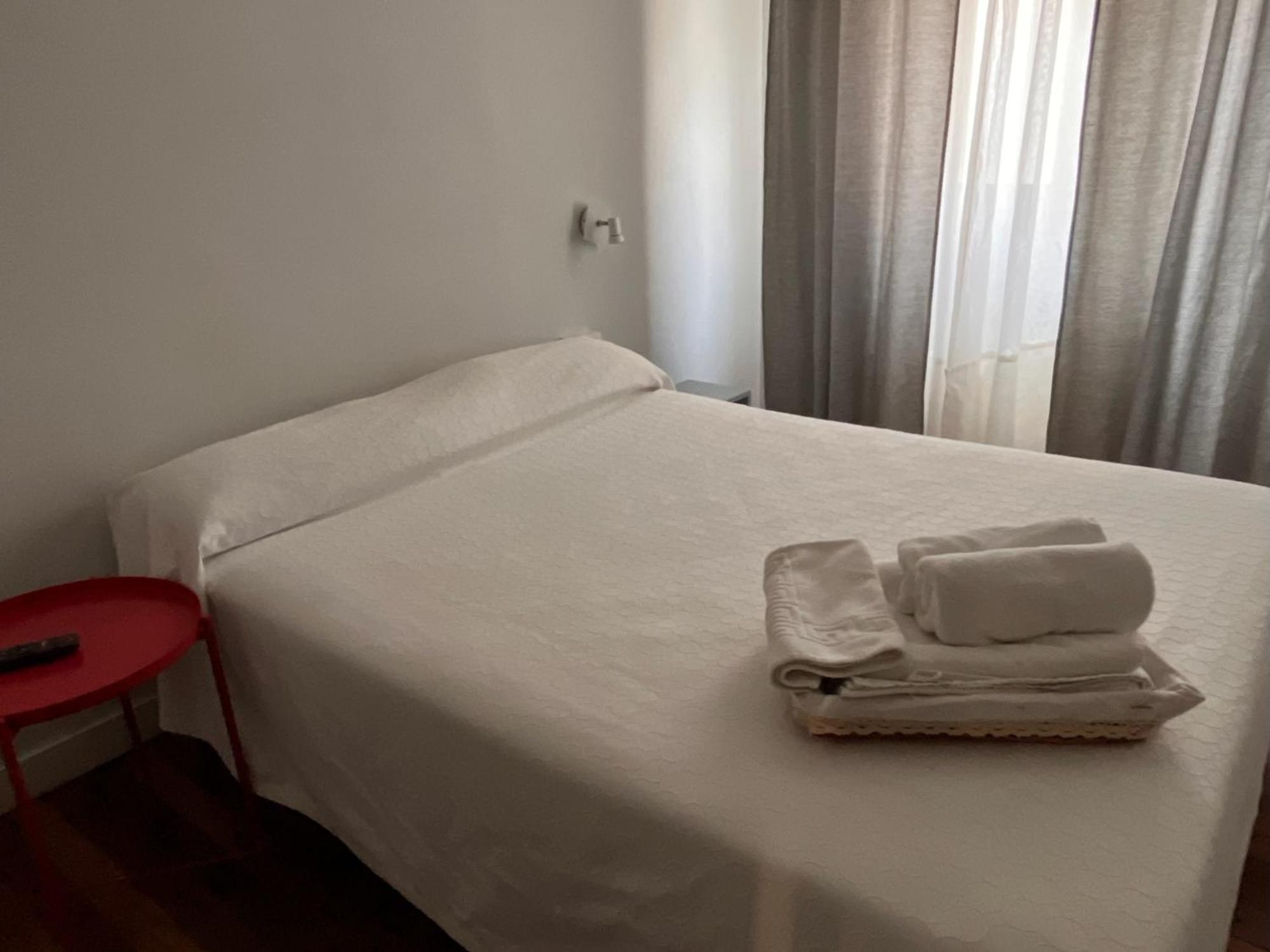 Hotel Bolina เกร์นีกา อี ลูโน ภายนอก รูปภาพ