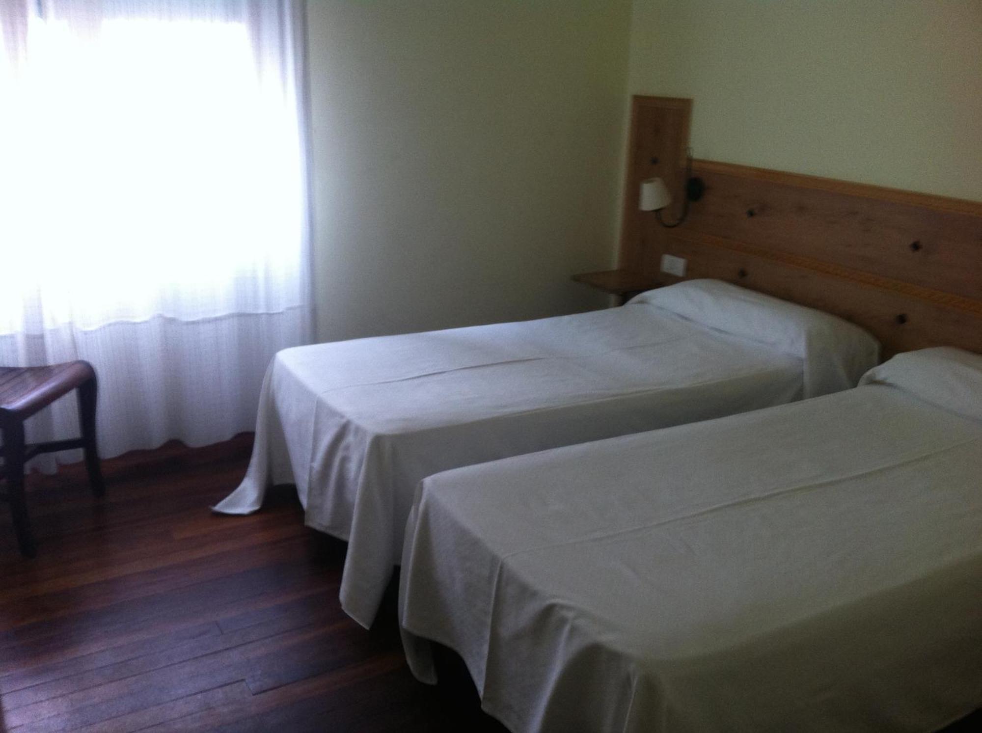Hotel Bolina เกร์นีกา อี ลูโน ห้อง รูปภาพ